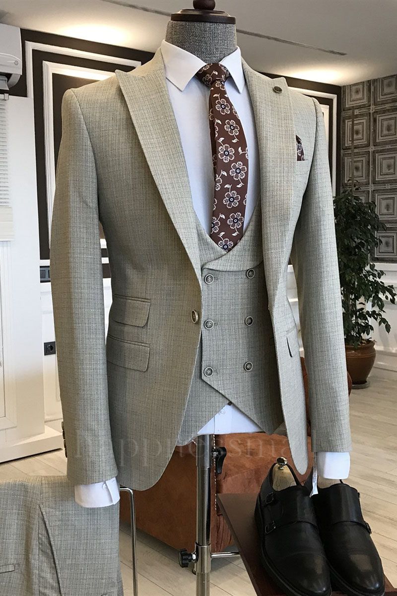 Martina Light Brown Small Plaid Peaked Lapel 3 Flaps Business Men Suits