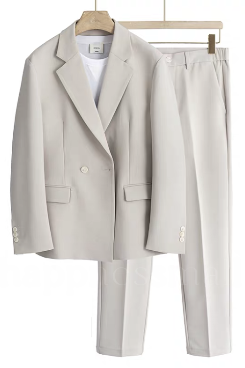 Handsome Off White Loose Notched Lapel Men Suits | Happnessmall
