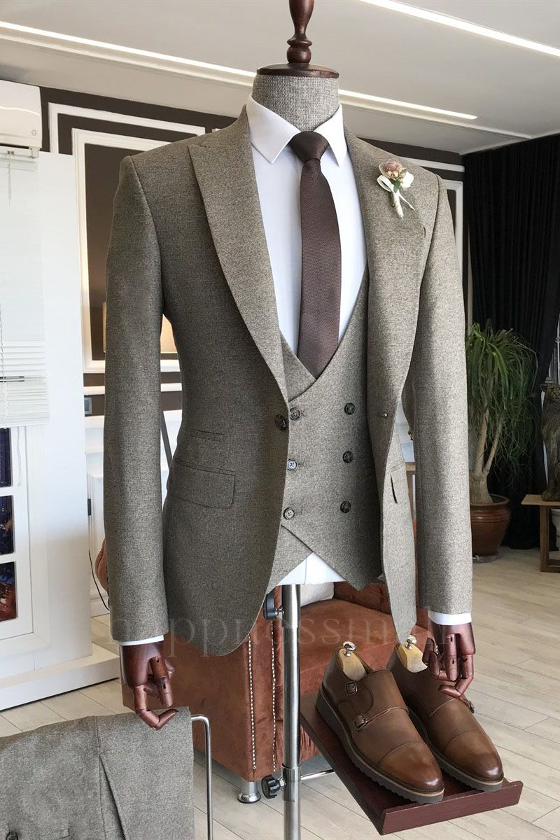 Xenia Best Popular Light Brown 3-Pieces Peaked Lapel Slim Fit Business Men Suits