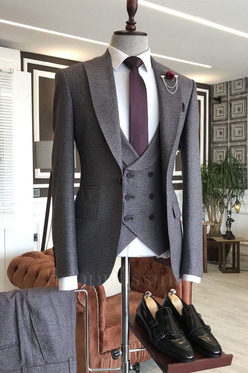 Sophia New Fashion Chic Peaked Lapel 3-pieces Business Suits For Men