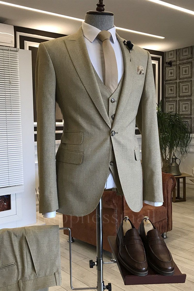 Carter Simple Light Brown Peaked Lapel 3 Flaps Formal Menswear