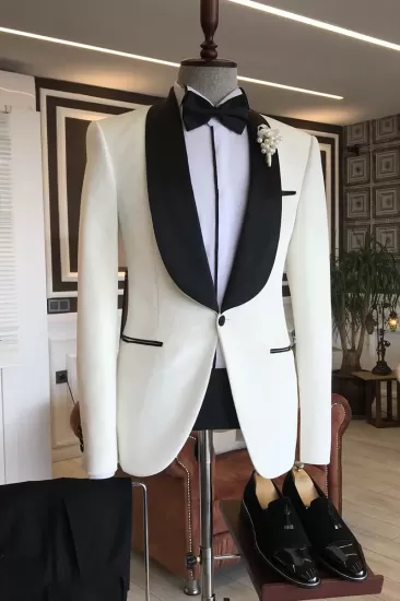 simple-white-shawl-lapel-wedding-suit-for-grooms