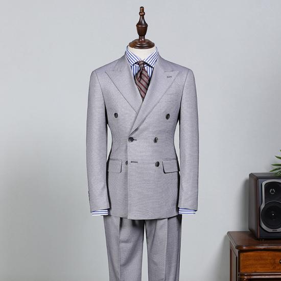 Stylish Light Gray Peaked Lapel Double Breasted Bespoke Business Suit_2