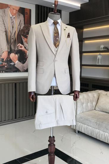 Patricia Stylish Khaki Slim Fit Peaked Lapel Three Pieces Business Suits_1