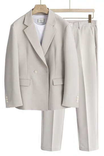 Handsome Off White Loose Notched Lapel Men Suits | Happnessmall_1