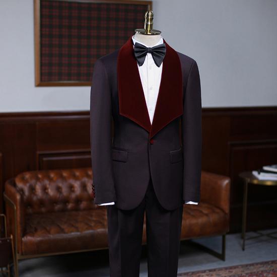 Sébastien Stylish Burgundy 2 Pieces With Velvet Lapel Wedding Suit For Grooms_2